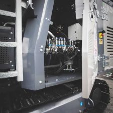 k-jc704-mobile-rock-crusher-close-up-2-komplet-north-america